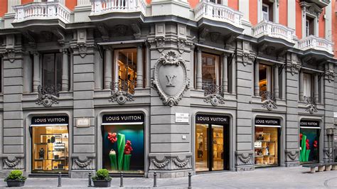 negozio louis vuitton cagliari|Louis Vuitton italy stores.